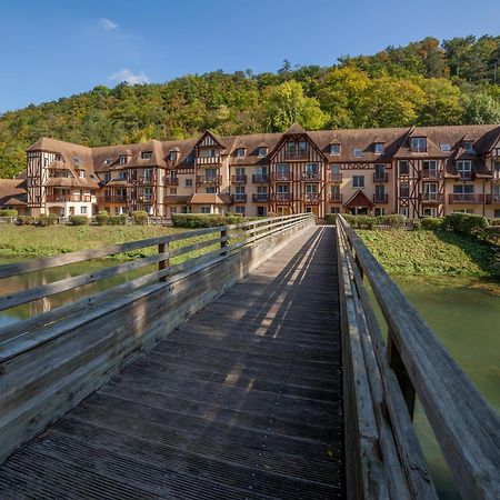 Karma Manoir Des Deux Amants Aparthotel Connelles Exteriör bild